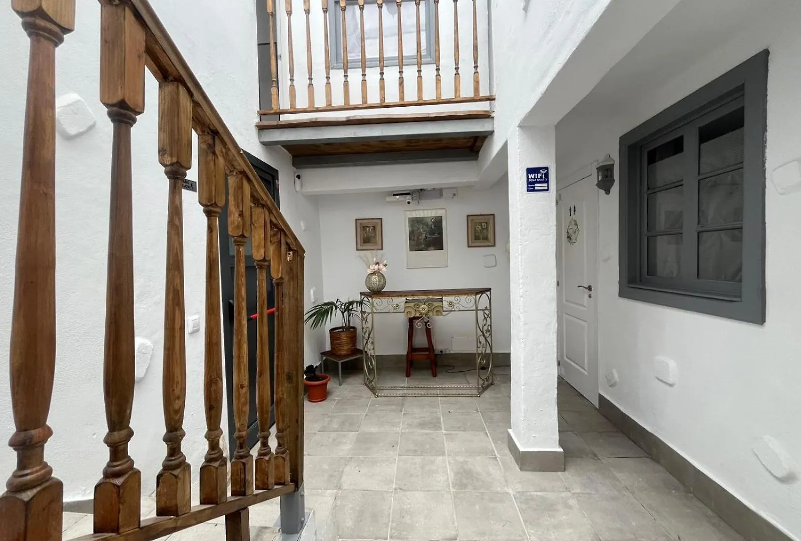 Hostel Gar House La Dimora De Los Suenos Garachico  Spain